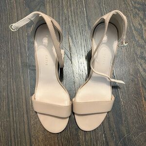 Katie & Kelly Nude Heels. Size 9